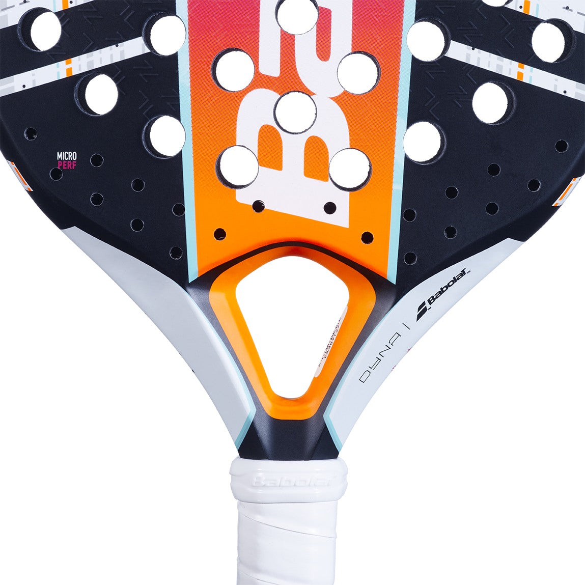 Gros plan sur le cœur de la raquette de padel Babolat Dyna Energy
