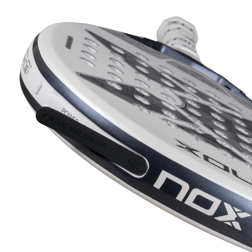 Raquette de padel NOX AT10 Luxury Genius 12K Alum Xtrem LITE 2026 by Agustín Tapia