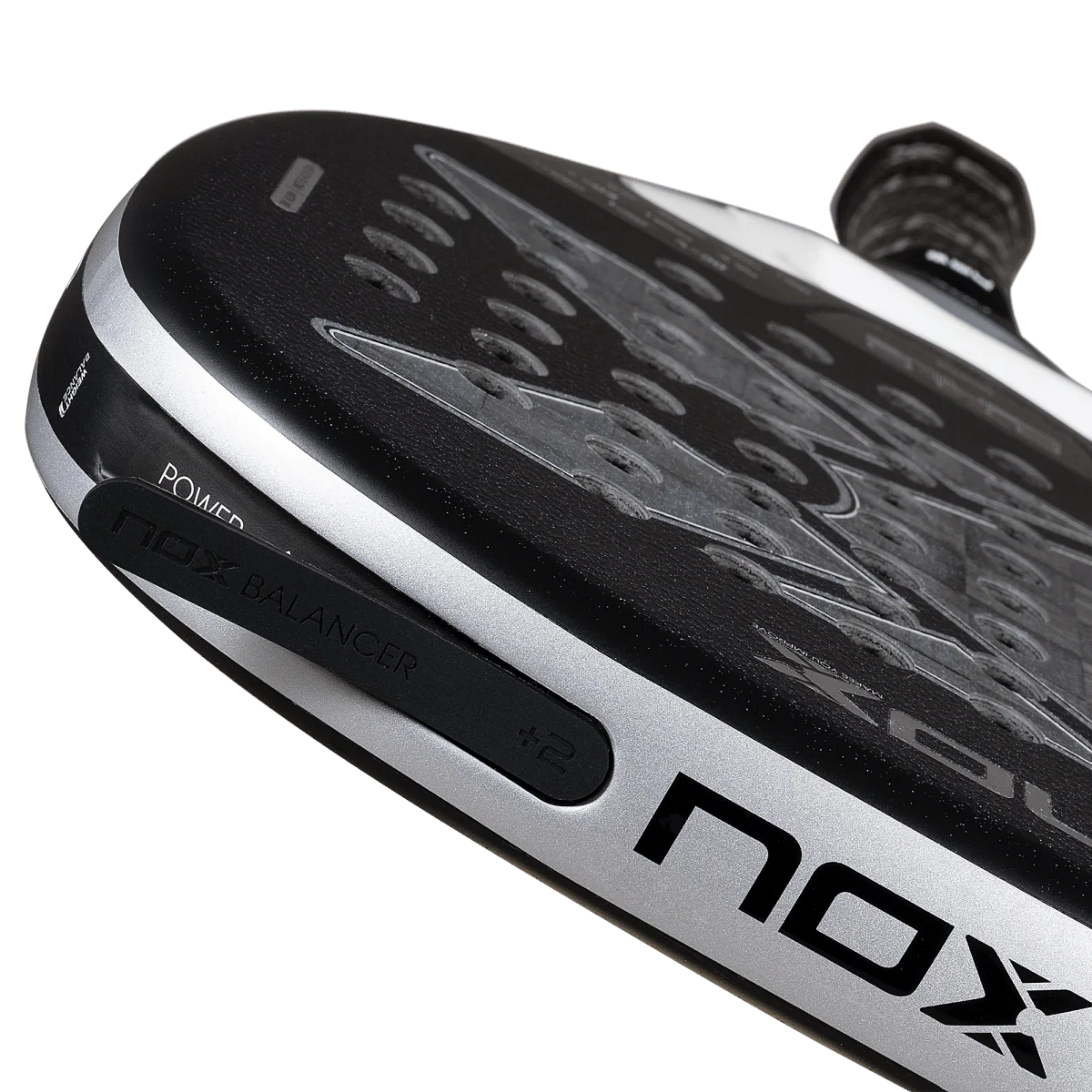 Raquette de padel NOX AT10 Luxury Genius Attack 18K Alum 2026 by Agustín Tapia