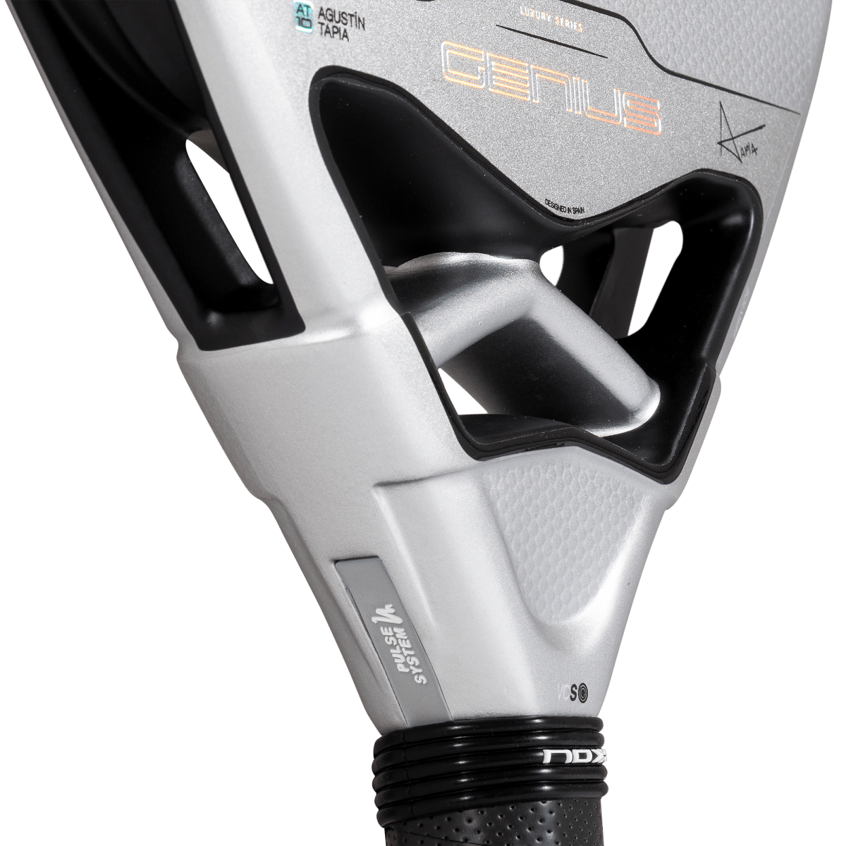 Raquette de padel NOX Genius 12K Alum XTREM 2027 by Agustín Tapia, détail du cœur et du Pulse System