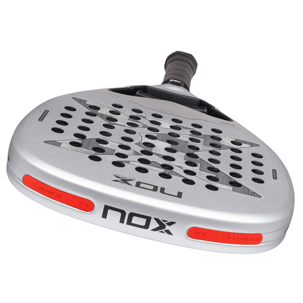 Raquette de padel NOX Genius Attack 12K Alum XTREM 2027 by Agustín Tapia, contrepoids du système Weight Balance