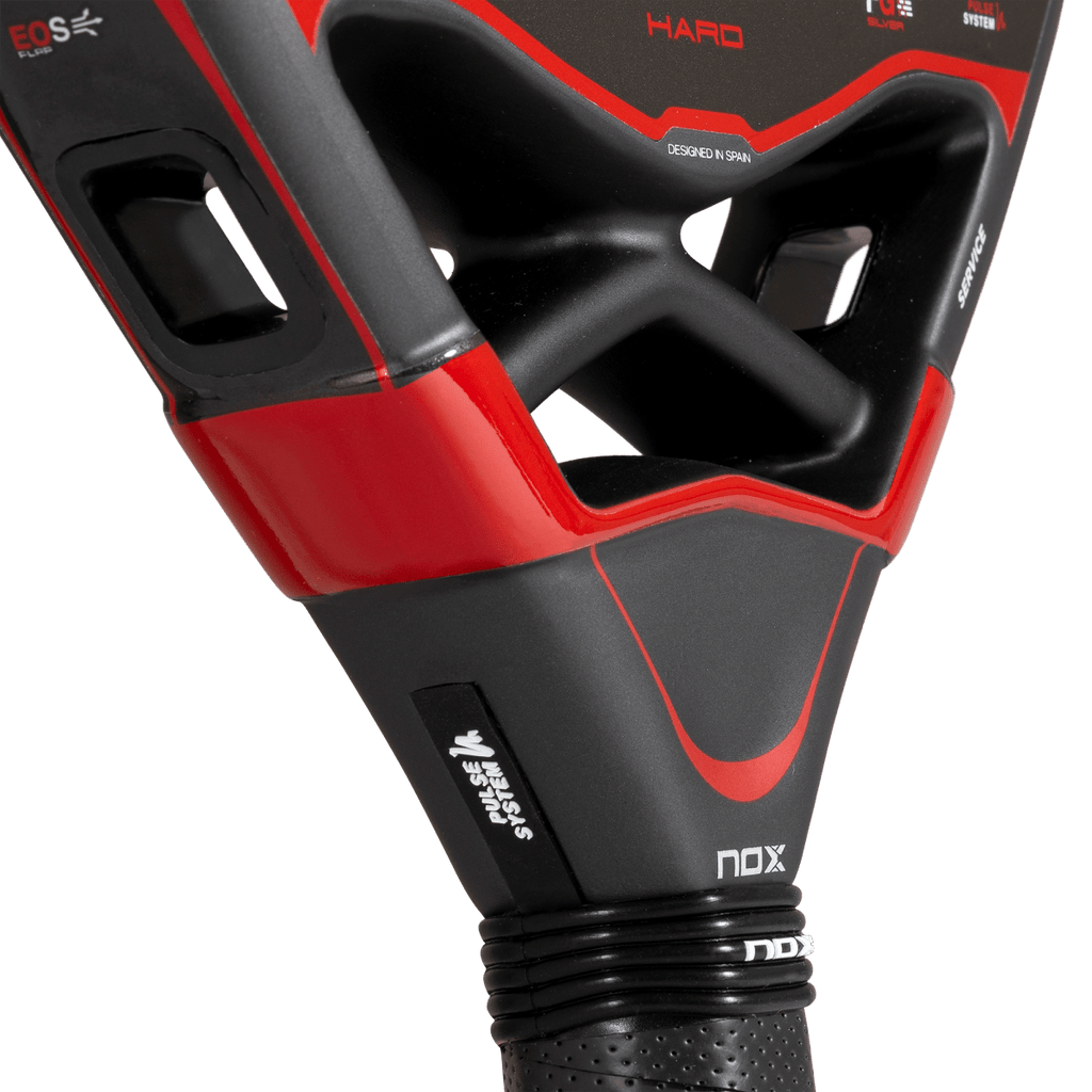 Raquette de padel NOX Pro Cup HARD 2027 by Agustín Tapia, détail du cœur et du Pulse System